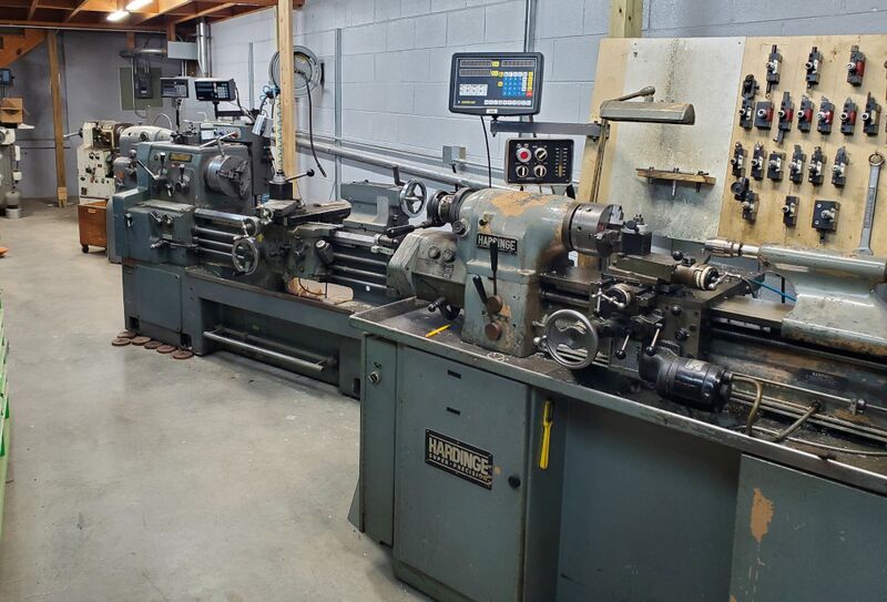 File:Metal lathes.jpg